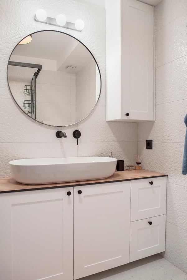 Apartment Vito Омиш Экстерьер фото