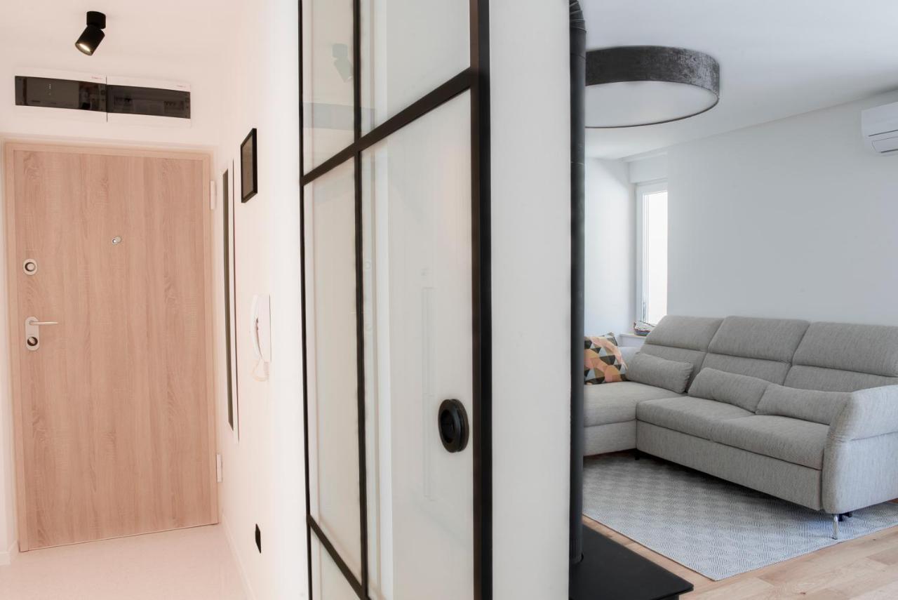 Apartment Vito Омиш Экстерьер фото