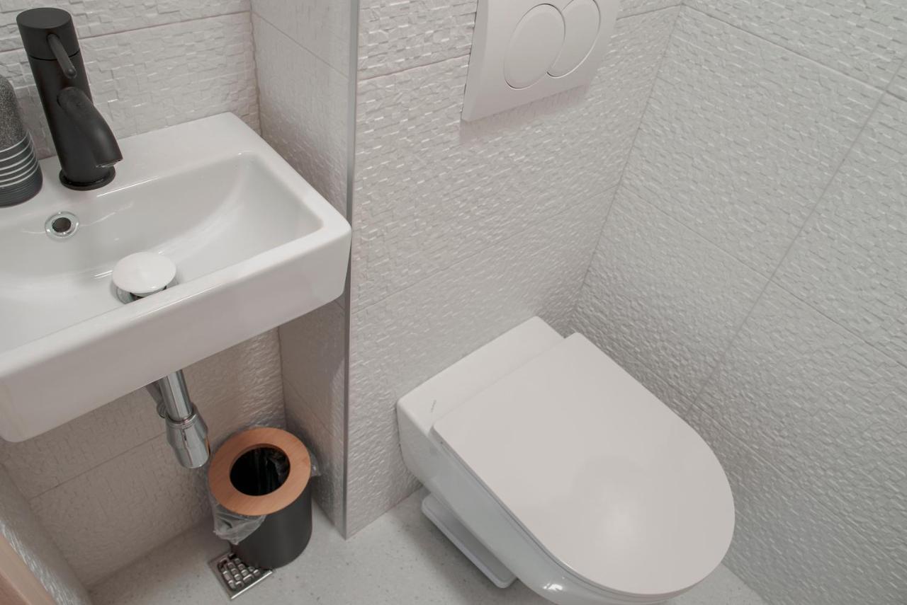 Apartment Vito Омиш Экстерьер фото