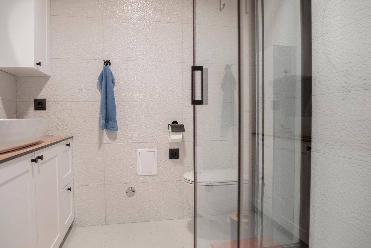 Apartment Vito Омиш Экстерьер фото